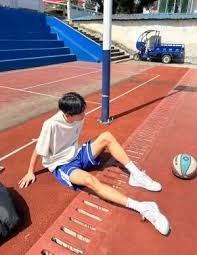 2020 赛季：由于赛程紧凑，大联盟球员在 60 场比赛中遭遇了比往年更多的肌肉拉伤