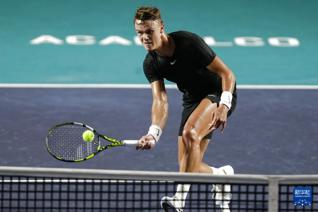 精心布置下 精心布置下